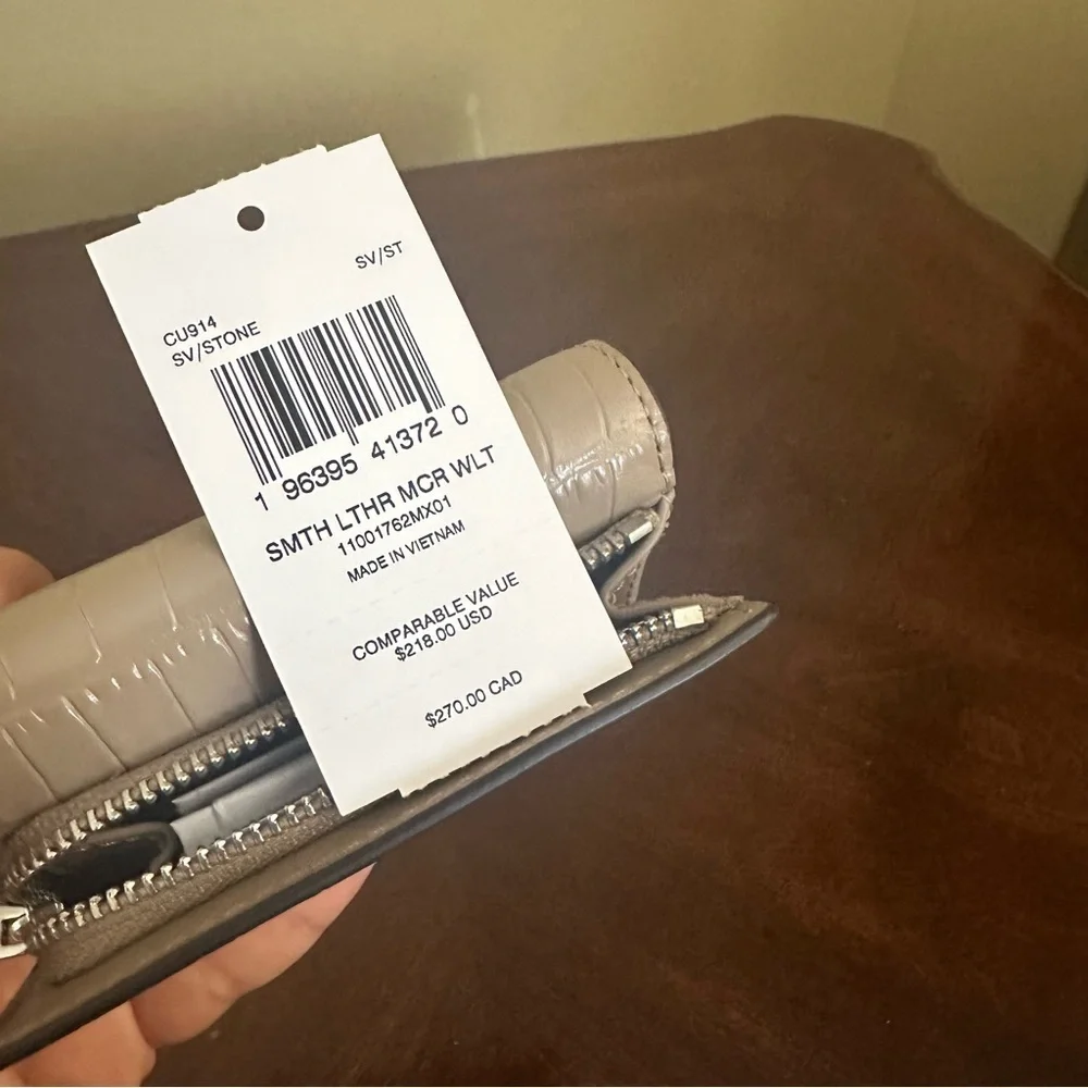 New Coach Micro Wallet